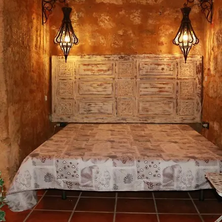 I Catoi Di Girgenti Bed & Breakfast 2*